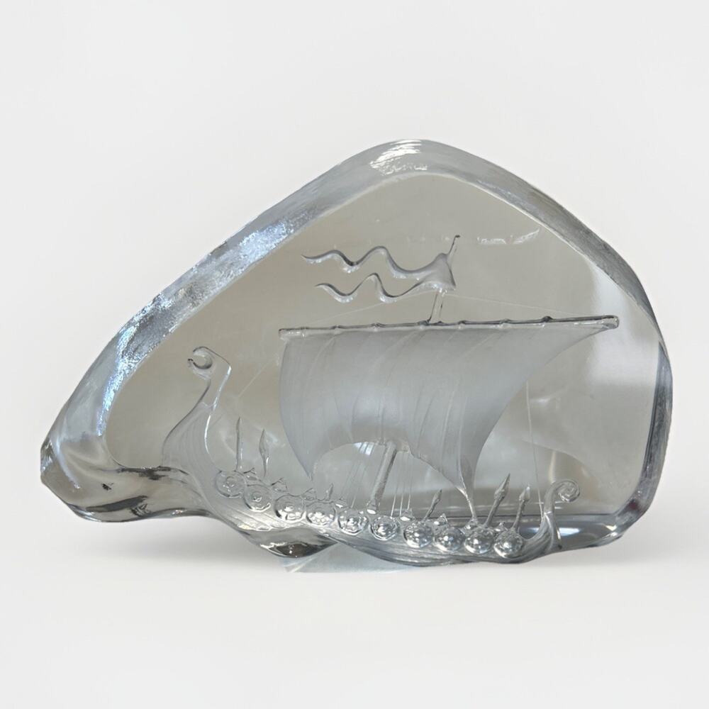 Mats Jonasson Maleras Viking Ship Crystal Paperweight 3760 Swedish Art Glass 6.5